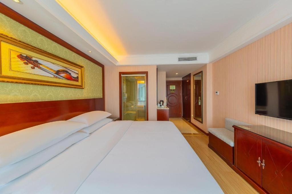 Yichang Vienna Hotel Wanda Branch Exterior foto