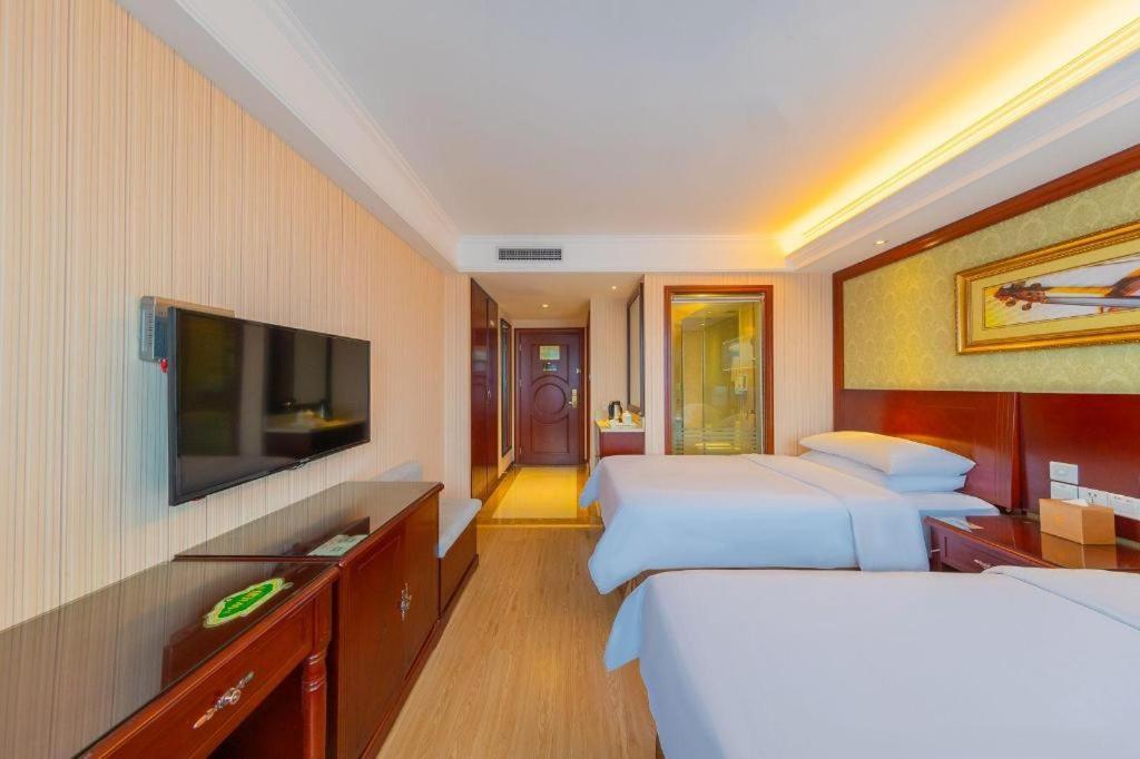 Yichang Vienna Hotel Wanda Branch Exterior foto