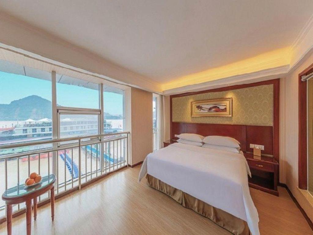 Yichang Vienna Hotel Wanda Branch Exterior foto