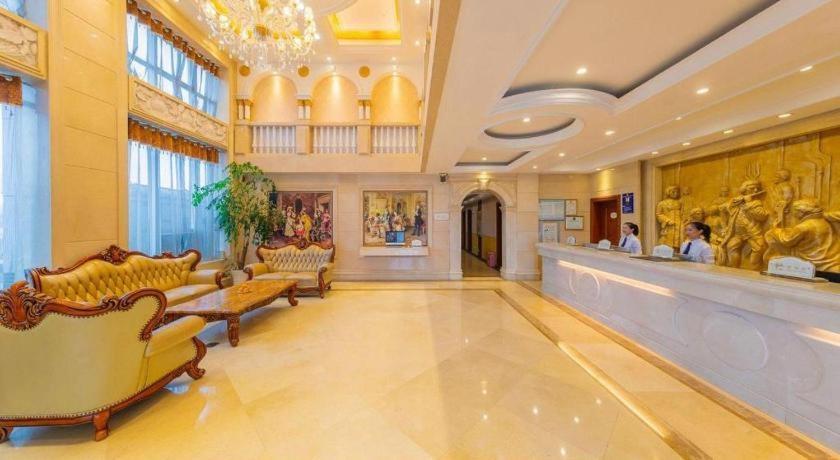 Yichang Vienna Hotel Wanda Branch Exterior foto